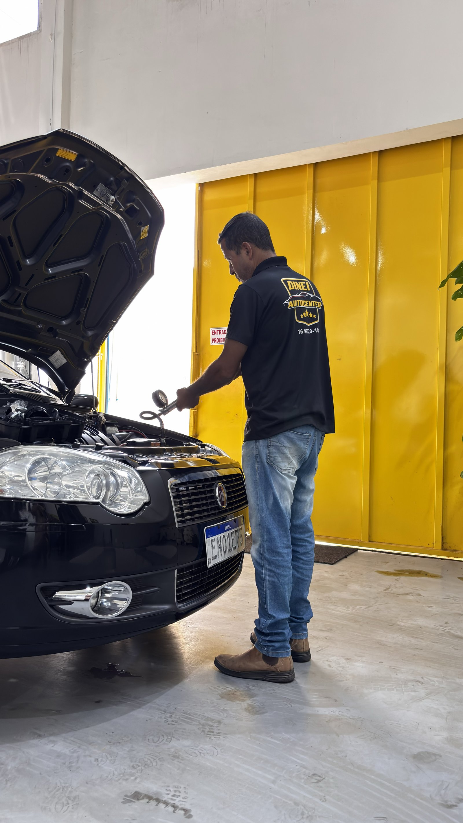 Revisão preventiva sob o capô na Dinei Auto Center