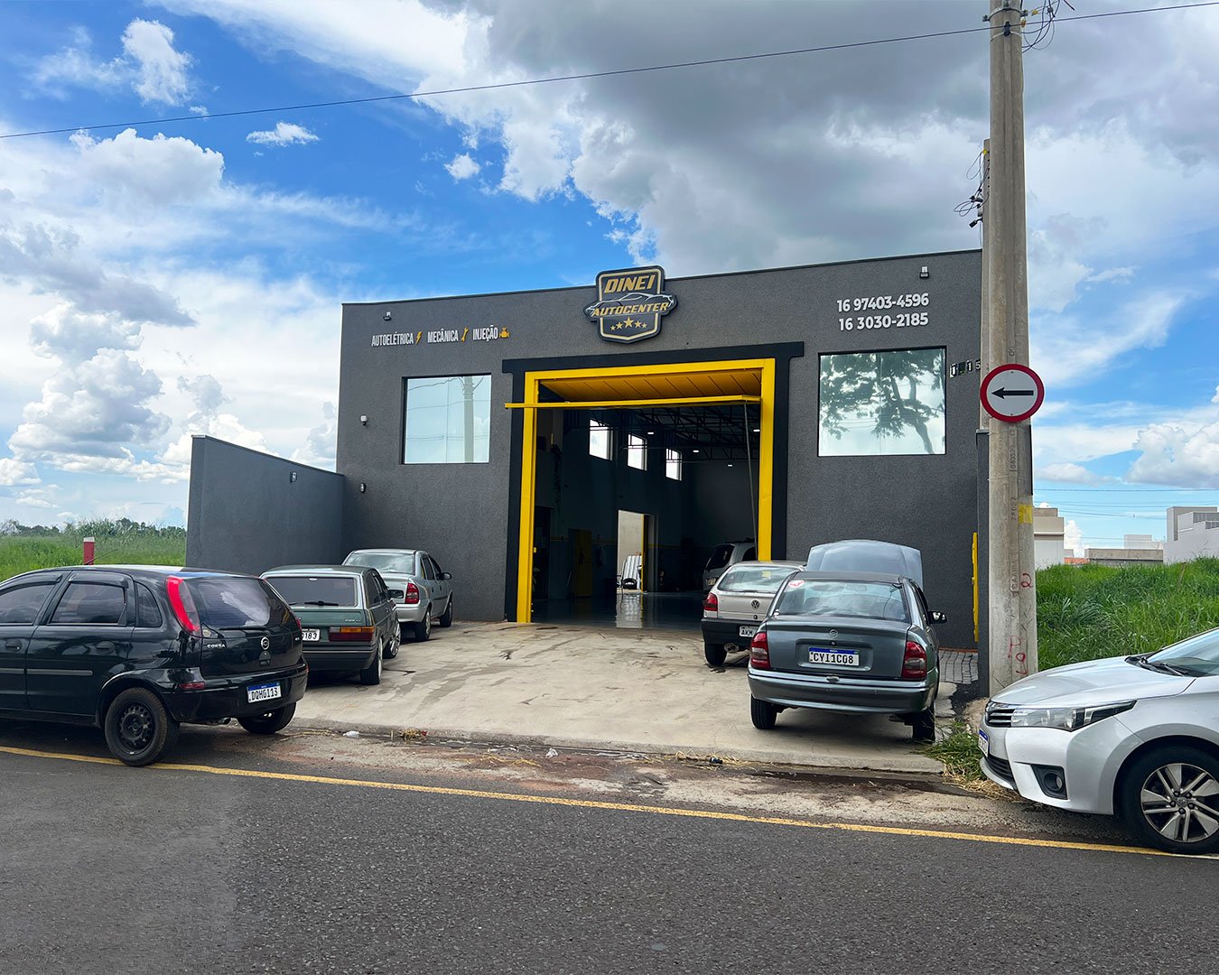 Estrutura de recepção Dinei Auto Center